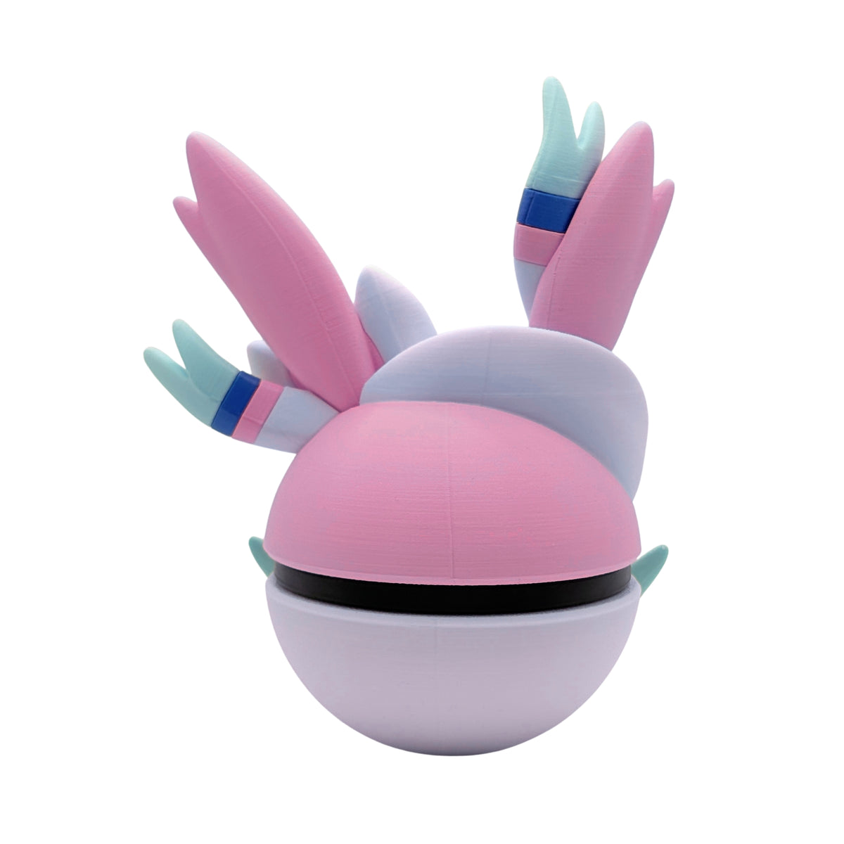 Sylveon Ball #700